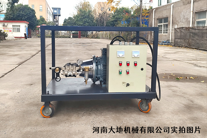 二手設(shè)備翻新除銹、除漆清洗機(jī)